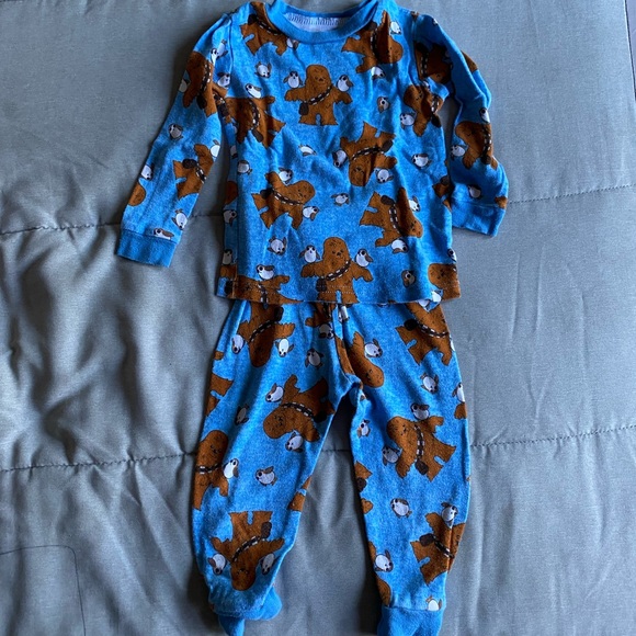 Bundle of PJs Star Wars 2 sets 2T - Picture 3 of 3